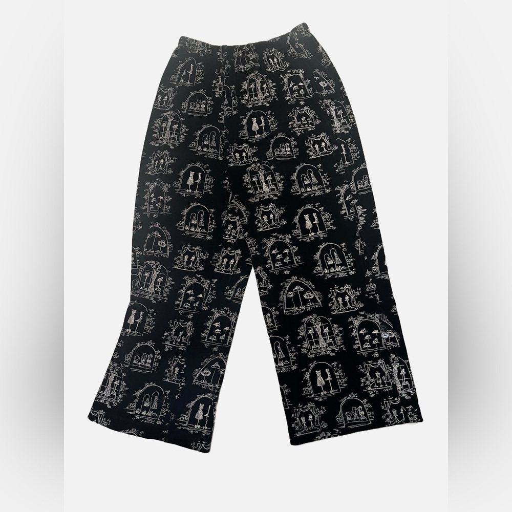 Chico’s Travelers Collection Cropped/Ankle Pants
Size 0